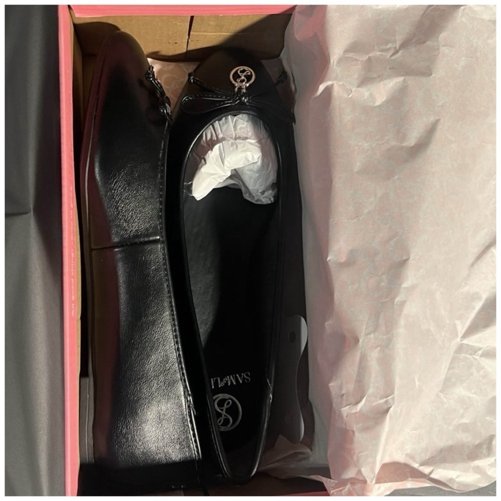Sam and Libby • Women's Callan Ballet Flats - Picture 8 of 9